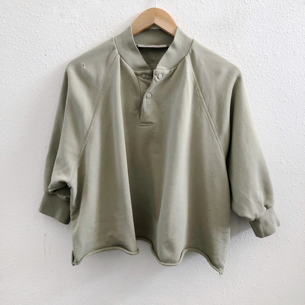 ESSENTIALS Women's 3/4 Sleeve Henley Sweatshirt Size Small